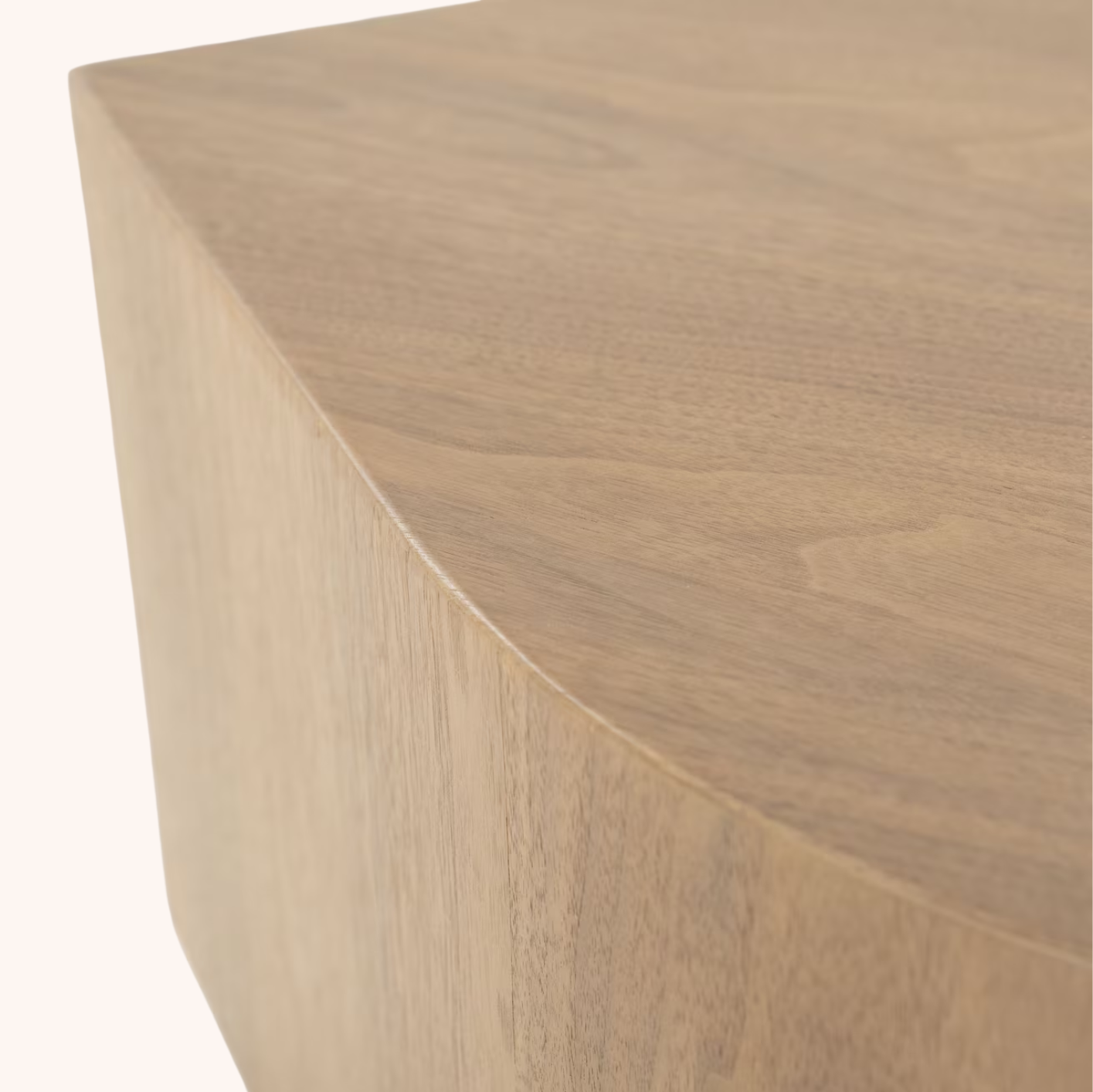 Organische Bijzettafel Jules Walnoot, 55 x 55cm lichtbruin